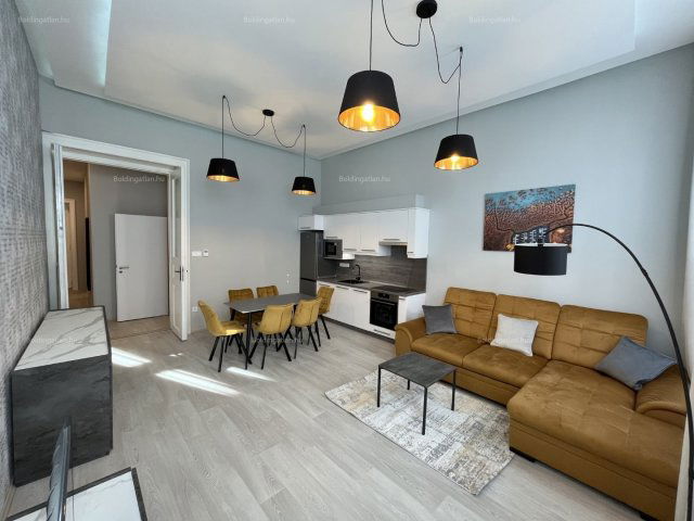 Kiadó téglalakás, albérlet, Kaposváron, Bajcsy-Zsilinszky utcában