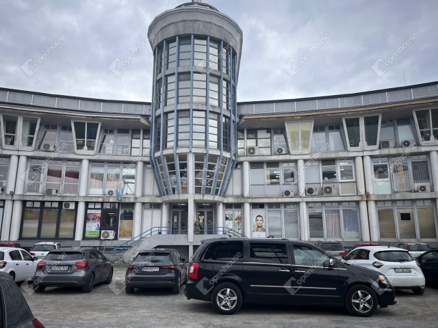 Eladó üzlethelyiség, Sopronban 19.9 M Ft, 1 szobás