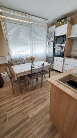 Eladó téglalakás, Nyíregyházán 50.99 M Ft, 4 szobás