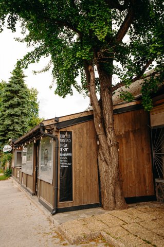 Eladó üzlethelyiség, Leányfaluban 59.9 M Ft, 3 szobás