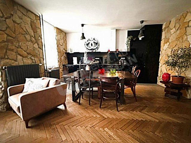 Kiadó téglalakás, albérlet, Budapesten, I. kerületben, 3 szobás