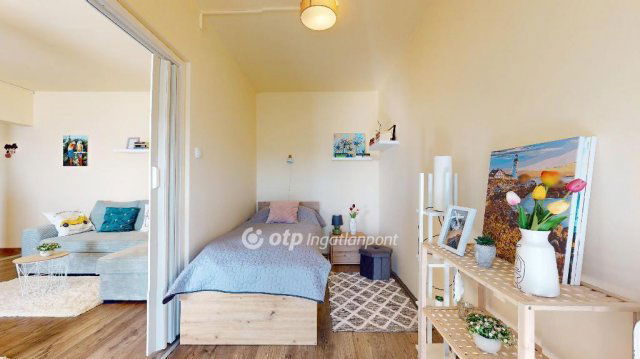 Eladó panellakás, Miskolcon 33.5 M Ft, 1+2 szobás