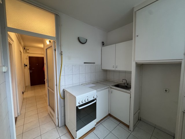Eladó panellakás, Budaörsön 89 M Ft, 4 szobás