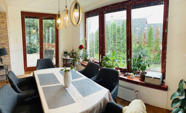 Eladó családi ház, Pomázon 139 M Ft, 3+1 szobás