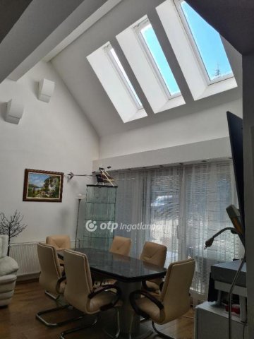 Eladó családi ház, Budapesten, II. kerületben 399 M Ft