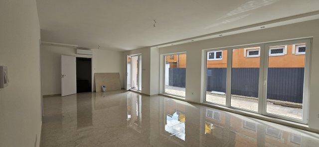 Eladó ikerház, Debrecenben 110 M Ft, 4 szobás