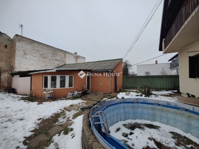 Eladó családi ház, Budapesten, XVIII. kerületben 160 M Ft