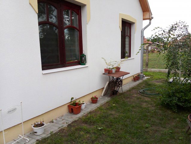 Eladó családi ház, Abonyban 39.5 M Ft, 2 szobás