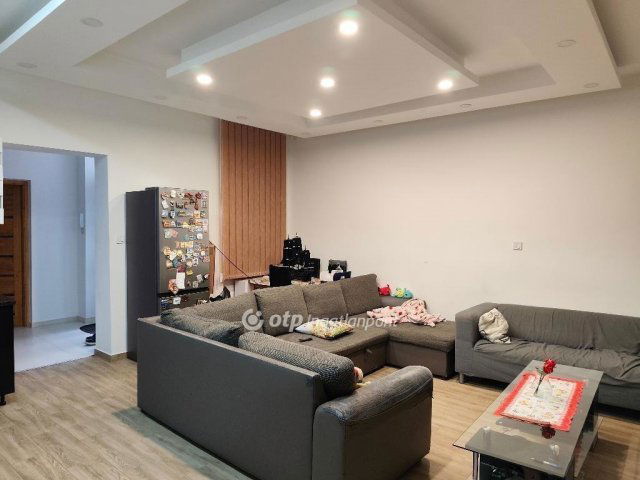 Eladó téglalakás, Budapesten, VIII. kerületben 88 M Ft, 4 szobás