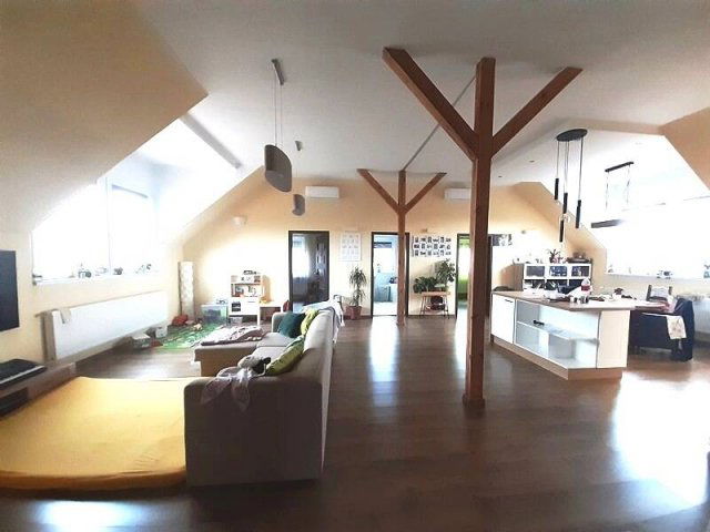 Eladó téglalakás, Budapesten, XVI. kerületben 143 M Ft, 4 szobás