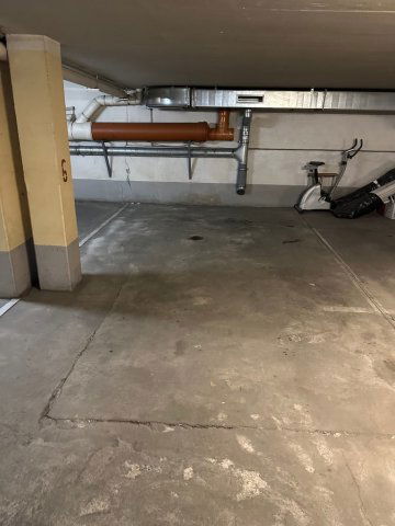 Eladó garázs, Budapesten, IX. kerületben, Balázs Béla utcában