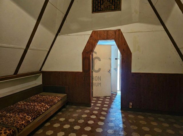 Eladó nyaraló, Szegeden 15.9 M Ft, 1 szobás