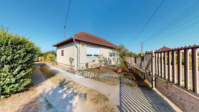 Eladó családi ház, Vásárosnaményben 34 M Ft, 3 szobás