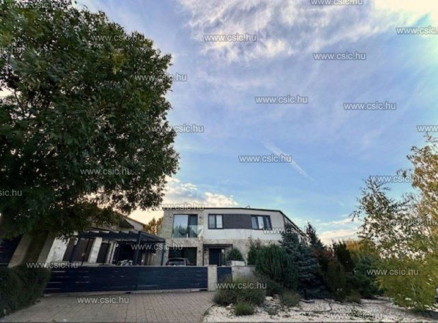 Eladó ikerház, Ürömön 229 M Ft, 5 szobás