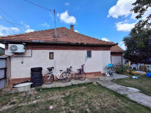Eladó családi ház, Gyulán 17 M Ft, 3 szobás