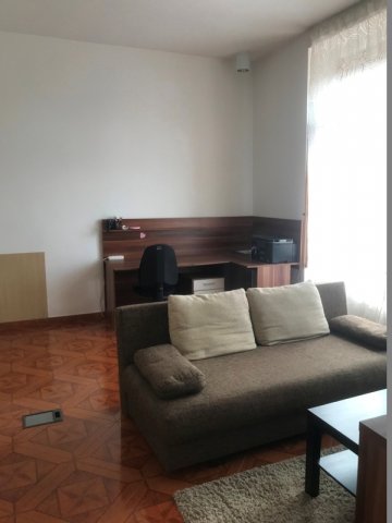 Kiadó téglalakás, albérlet, Pécsett, Rákóczi úton, 2 szobás