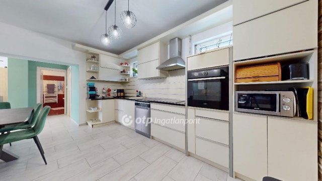 Eladó sorház, Nyíregyházán 82.9 M Ft, 4+1 szobás