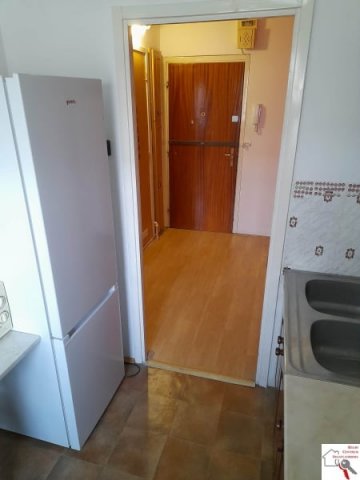 Eladó panellakás, Pécsett 36 M Ft, 1+1 szobás