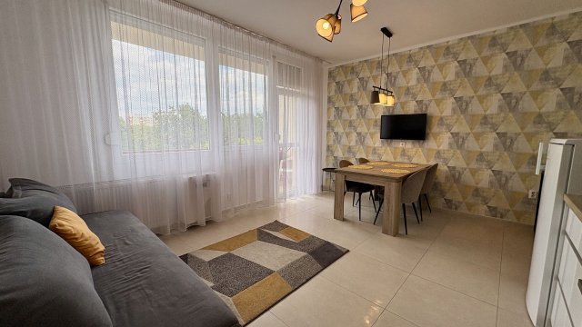 Kiadó téglalakás, albérlet, Debrecenben 280 E Ft / hó, 3 szobás