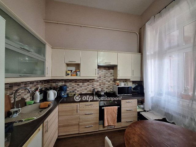 Eladó téglalakás, Budapesten, VII. kerületben 99.9 M Ft