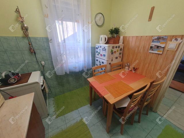 Eladó téglalakás, Nagykanizsán 28.9 M Ft, 3 szobás