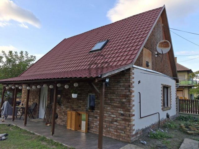 Eladó családi ház, Újszilváson 21 M Ft, 2 szobás