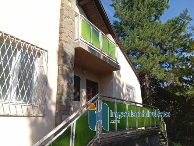 Eladó családi ház, Szentendrén 89.9 M Ft, 3 szobás