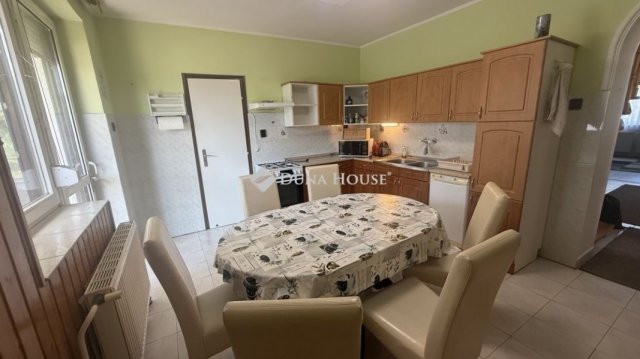 Eladó családi ház, Bükön 87.5 M Ft, 7 szobás