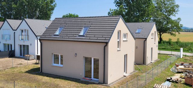 Eladó sorház, Vácon 99.9 M Ft, 4 szobás / költözzbe.hu
