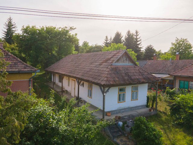 Eladó családi ház, Kisecseten 12 M Ft, 3 szobás