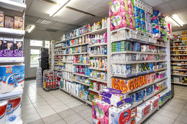 Eladó üzlethelyiség, Nyíregyházán 85 M Ft