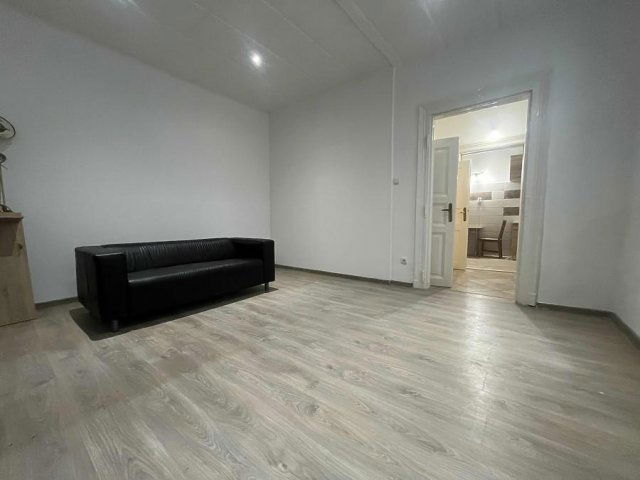 Eladó téglalakás, Budapesten, VII. kerületben, Garay utcában