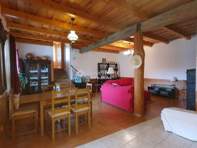 Eladó családi ház, Cserkúton 109 M Ft, 7 szobás