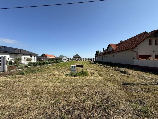 Eladó telek, Deszken 30 M Ft / költözzbe.hu