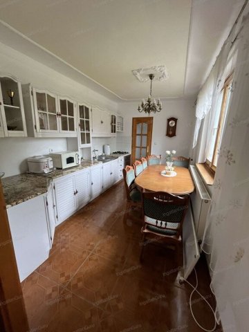 Kiadó családi ház, albérlet, Kecskeméten 300 E Ft / hó