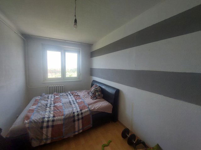 Eladó panellakás, Kiskunfélegyházán 26.9 M Ft, 2 szobás
