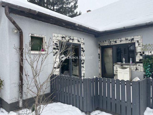 Eladó családi ház, Szigethalmon 70 M Ft, 4 szobás