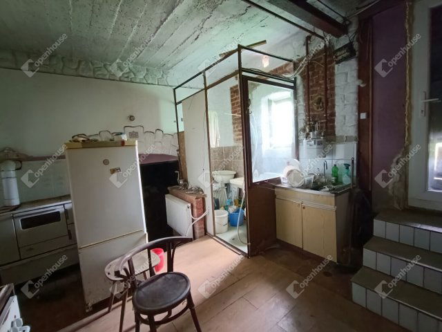 Eladó sorház, Sopronban 35 M Ft, 3 szobás / költözzbe.hu