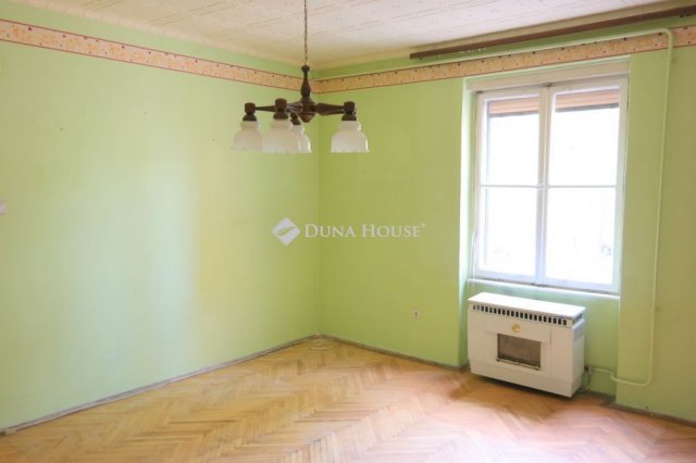 Eladó téglalakás, Budapesten, XX. kerületben 42.9 M Ft, 1 szobás