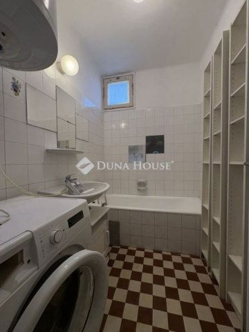 Eladó téglalakás, Gyálon 66.5 M Ft, 4 szobás