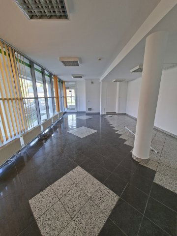 Kiadó iroda, Egerben 300 E Ft / hó / költözzbe.hu