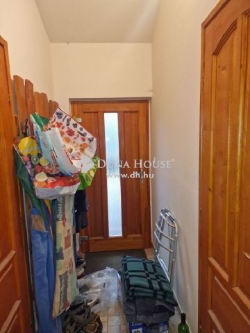 Eladó családi ház, Domonyban 110 M Ft, 5 szobás