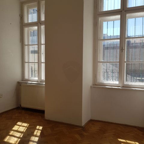 Eladó téglalakás, Budapesten, V. kerületben 125 M Ft, 2+1 szobás