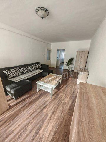 Eladó panellakás, Egerben 38.9 M Ft, 2 szobás