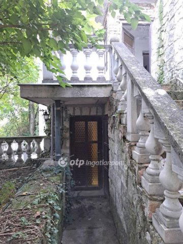 Eladó családi ház, Tokajban 84.9 M Ft, 5 szobás