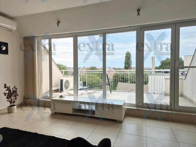 Kiadó téglalakás, albérlet, Szegeden 220 E Ft / hó, 2 szobás