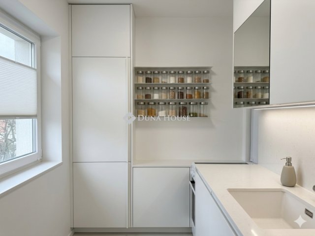 Eladó téglalakás, Budapesten, X. kerületben 39.99 M Ft, 1 szobás