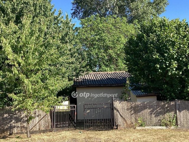 Eladó nyaraló, Gyomaendrődön 9.9 M Ft, 1+1 szobás