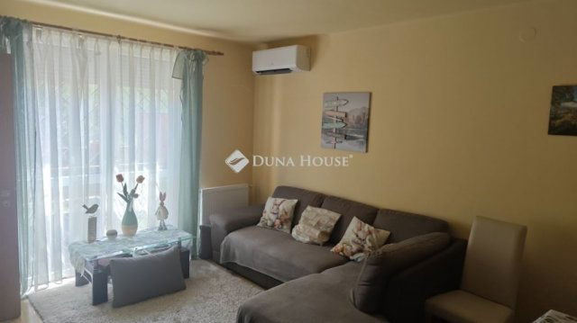 Eladó téglalakás, Budapesten, XVI. kerületben 84.5 M Ft