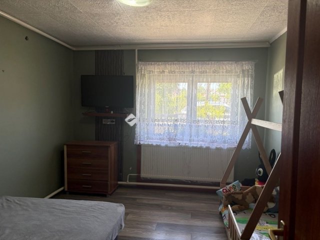 Eladó családi ház, Enyingen 57 M Ft, 5 szobás